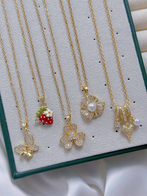 گردنبند دخترانه شيك و اقتصادي كد 2373