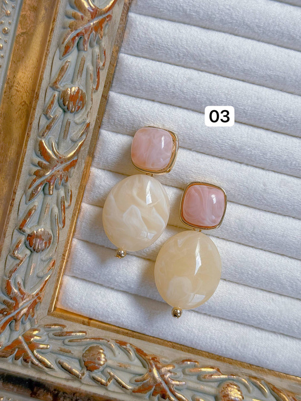 گوشواره سنگی/میخ استیل/ضدحساسیت/وارداتی/کیفیت بالا/كد1551