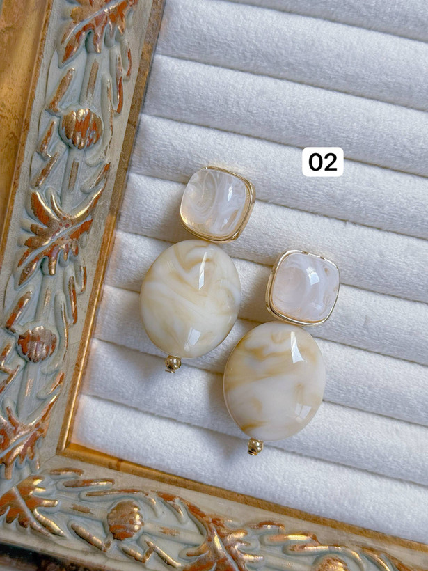 گوشواره سنگی/میخ استیل/ضدحساسیت/وارداتی/کیفیت بالا/كد1551