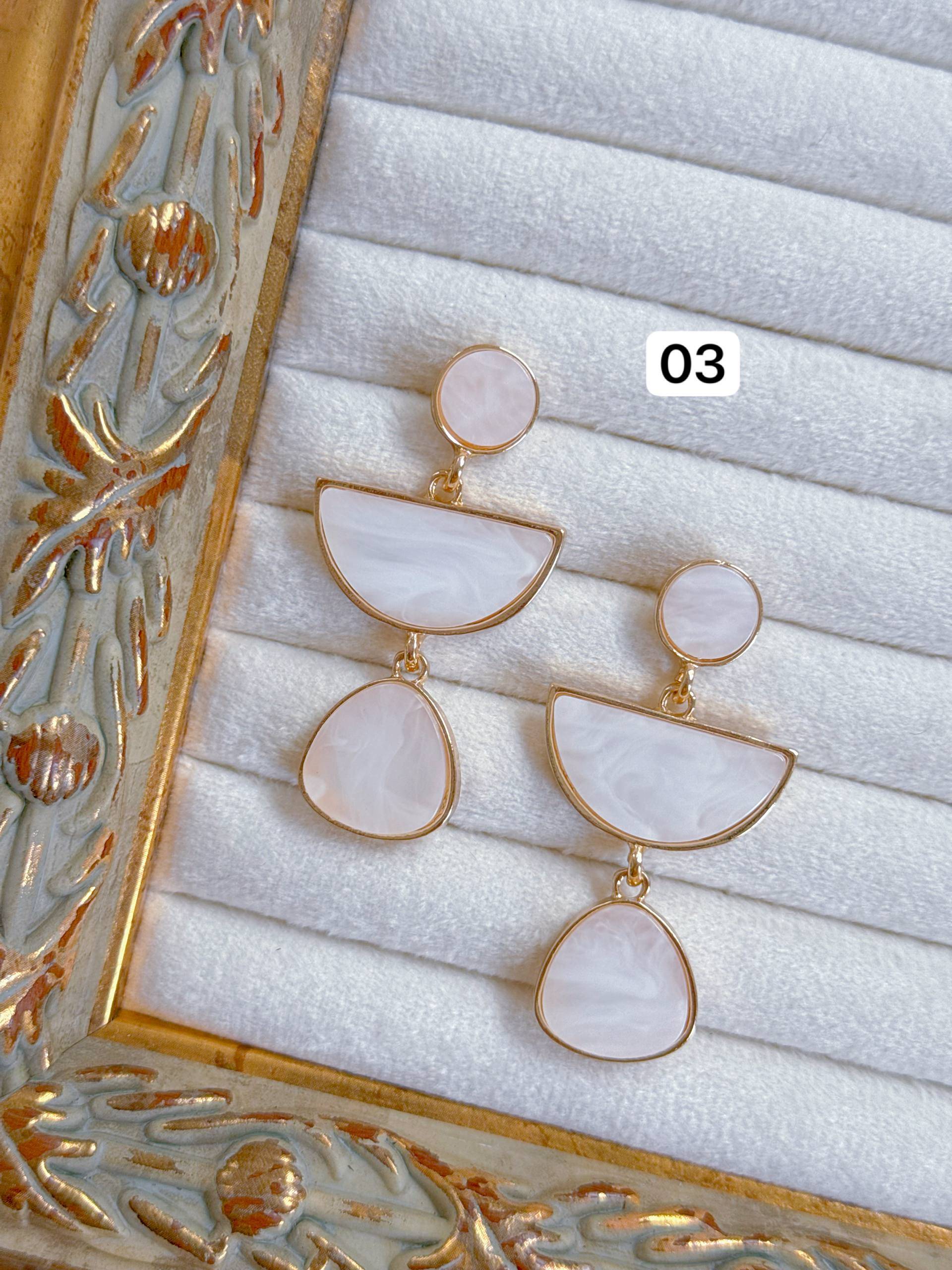 گوشواره سنگی/میخ استیل/وارداتی/کیفیت بالا/ضدحساسیت/كد1552