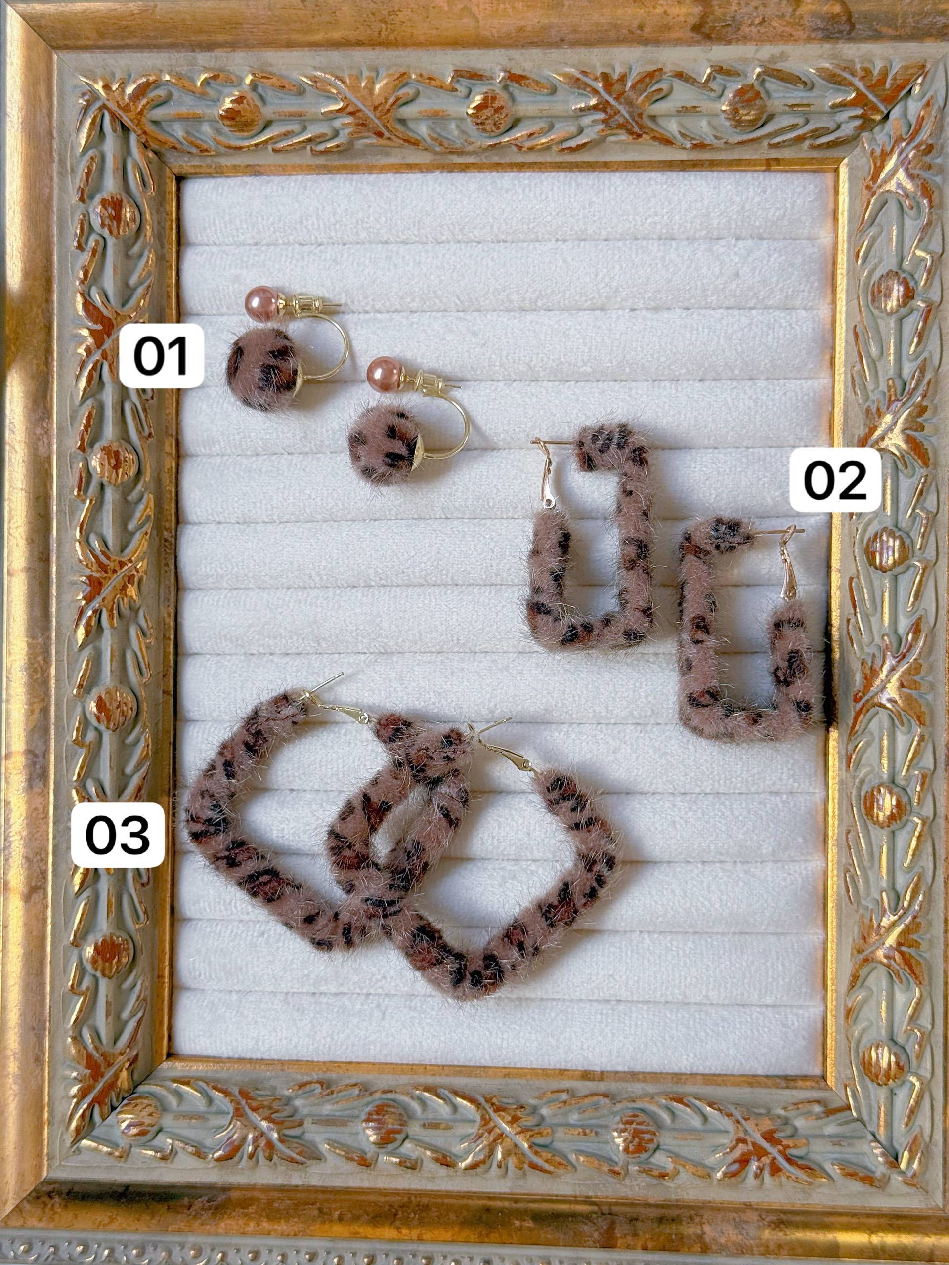 گوشواره پلنگی كد۱۵۴۳