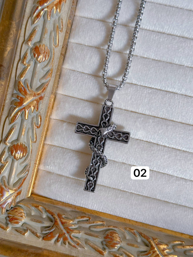 گردنبند مردانه باکیفیت/زنجیر استیل/پلاک ابکاری قوی/زنجیر ۷۰ سانت كد۲۴۱۵